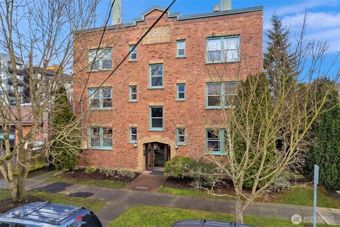 2810 16th Avenue S 302 Seattle WA 98144