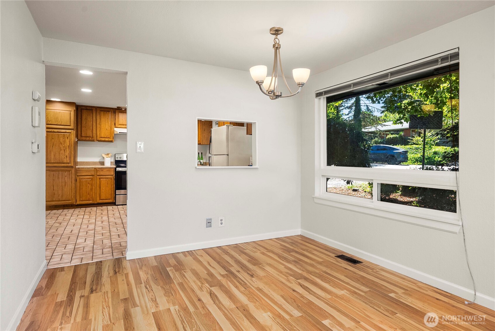 Kent, Washington 98030, United States, 2 Bedrooms Bedrooms, ,1 BathroomBathrooms,Residential,Pending,180978