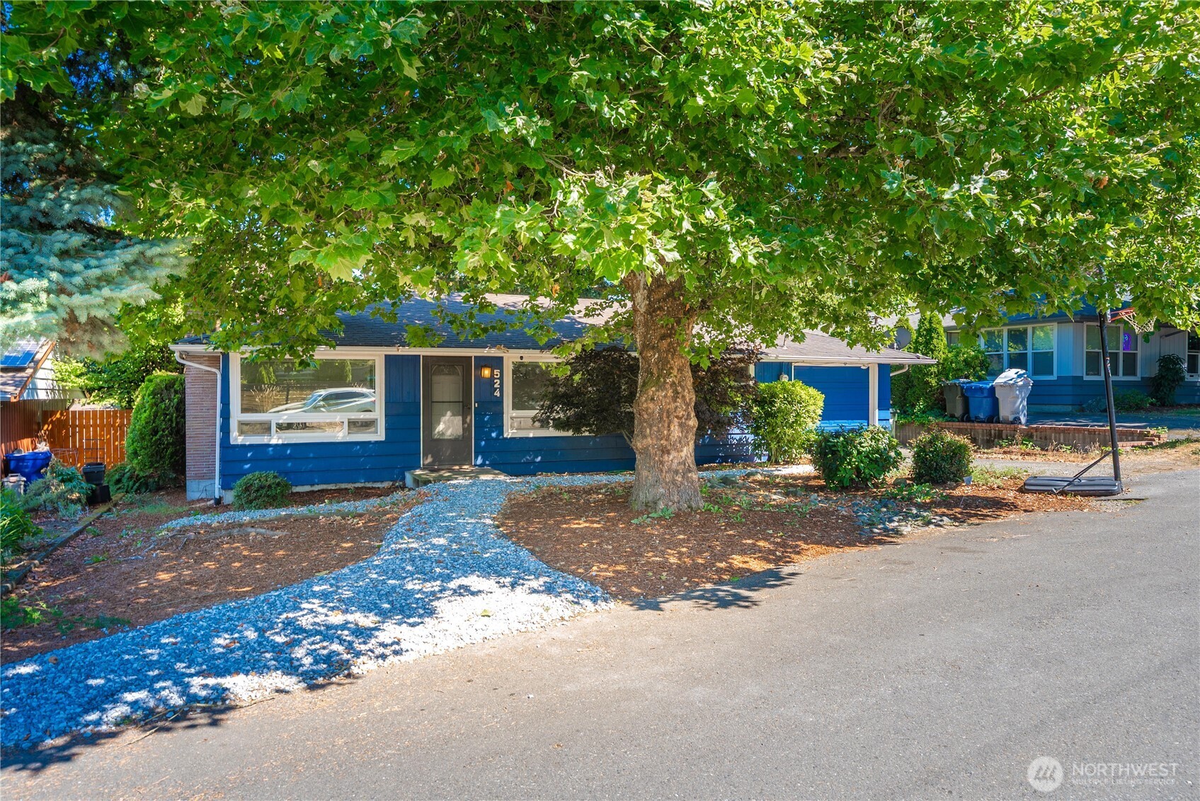 Kent, Washington 98030, United States, 2 Bedrooms Bedrooms, ,1 BathroomBathrooms,Residential,Pending,180978