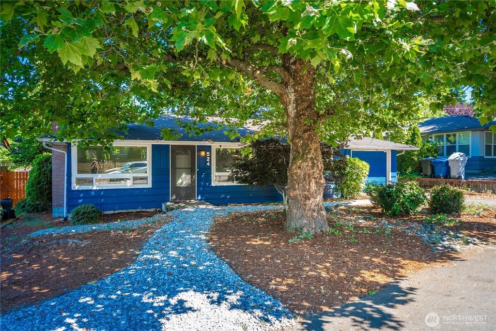 Photo of 524 View Place, Kent, WA 98030 (MLS # 2413823)