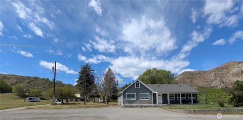Photo of 2549 N 4th Avenue, Okanogan, WA 98840 (MLS # 2500061)