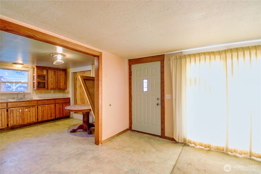 Photo of 1040 W Shady Lane, Oak Harbor, WA 98277 (MLS # 2459607)