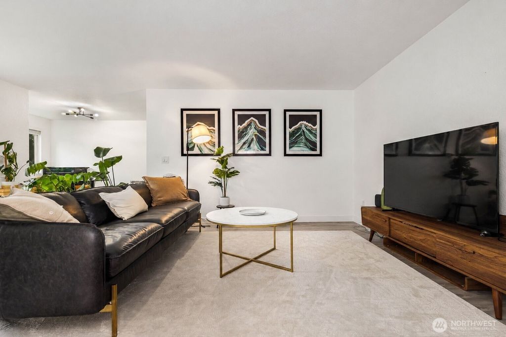 Photo of 8747 Phinney Avenue N #7, Seattle, WA 98103 (MLS # 2537708)