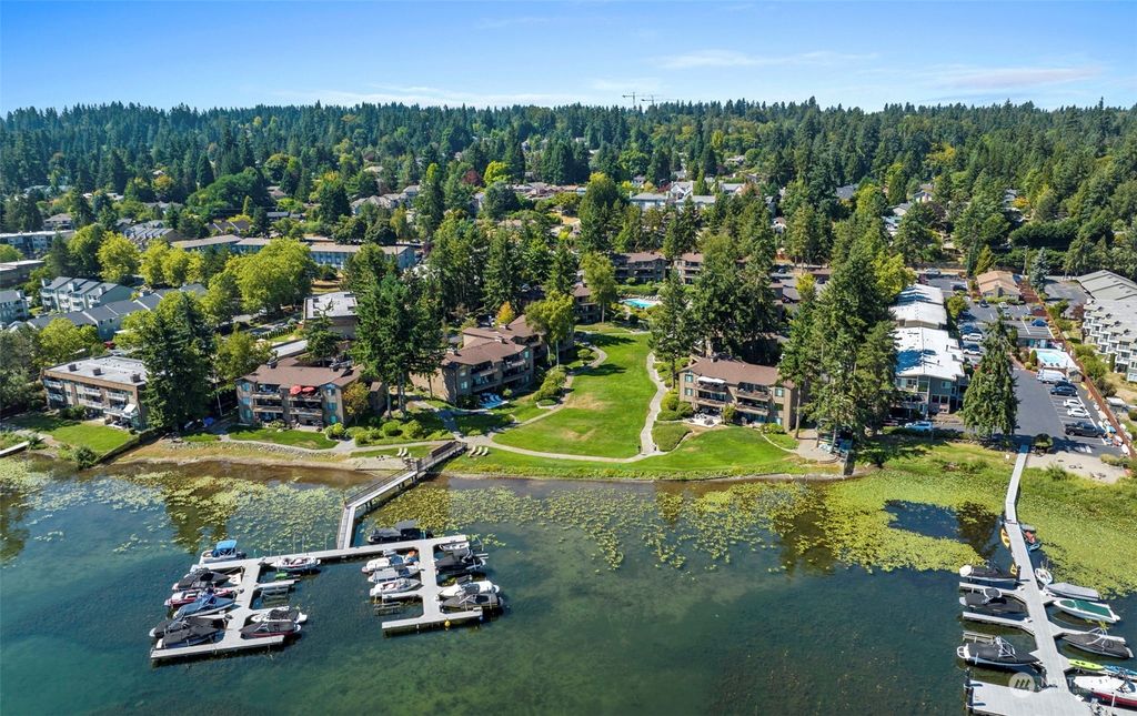 Photo of 17466 NE 40th Place #F3, Redmond, WA 98052 (MLS # 2152058)