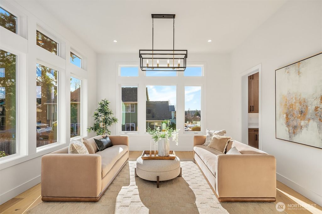 Photo of 510 Nile Ave NE Ave, Renton, WA 98059 (MLS # 2419624)