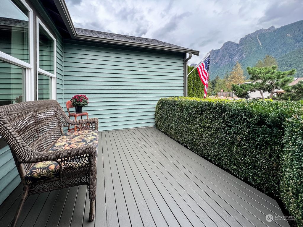 Photo of 385 Merritt Place NE, North Bend, WA 98045 (MLS # 2162741)