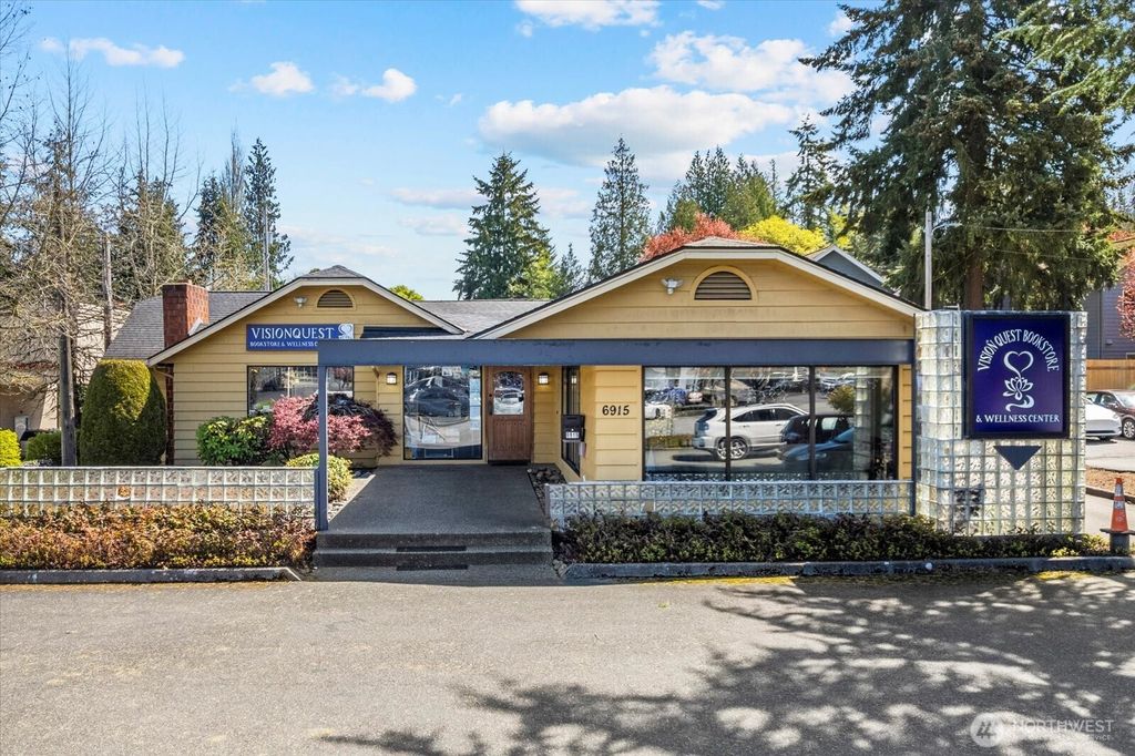 Photo of 6915 Evergreen Way, Everett, WA 98203 (MLS # 2460512)