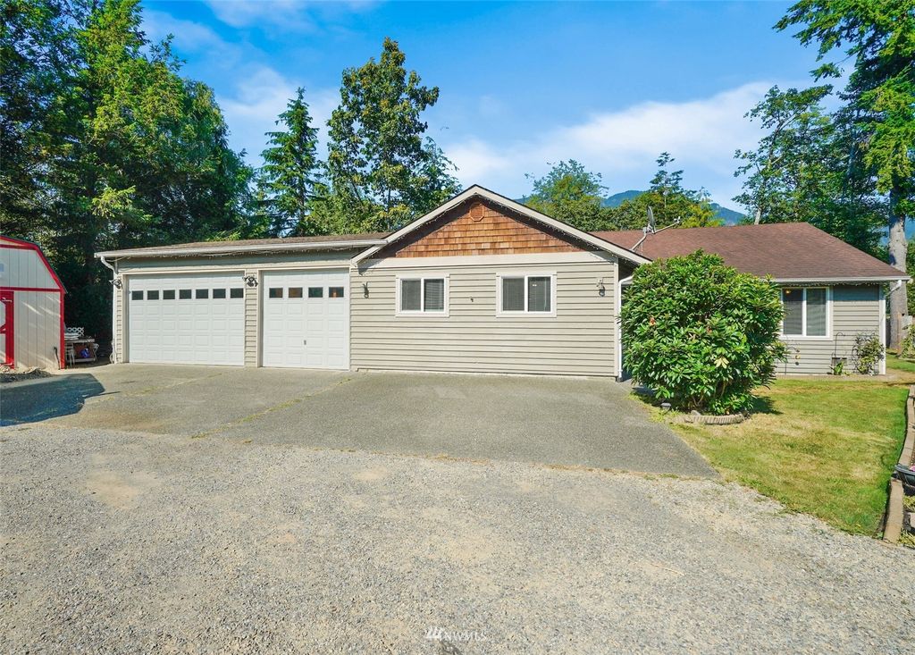 Photo of 16107 Goldbar Boulevard, Gold Bar, WA 98251 (MLS # 1974806)