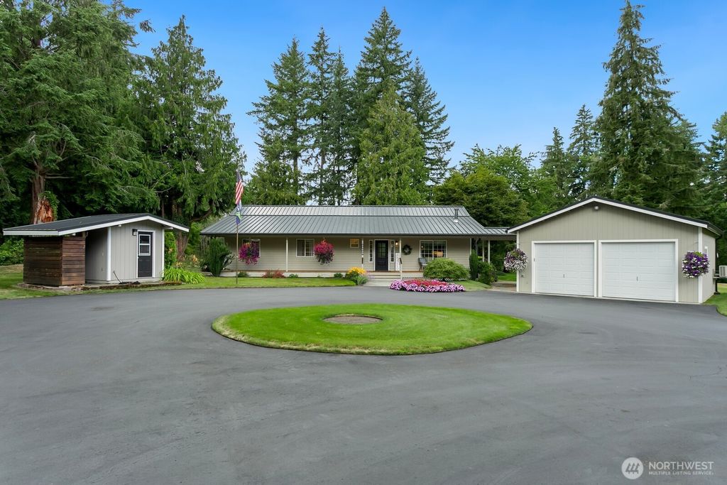 Photo of 24020 SE 202nd Street, Maple Valley, WA 98038 (MLS # 2422611)