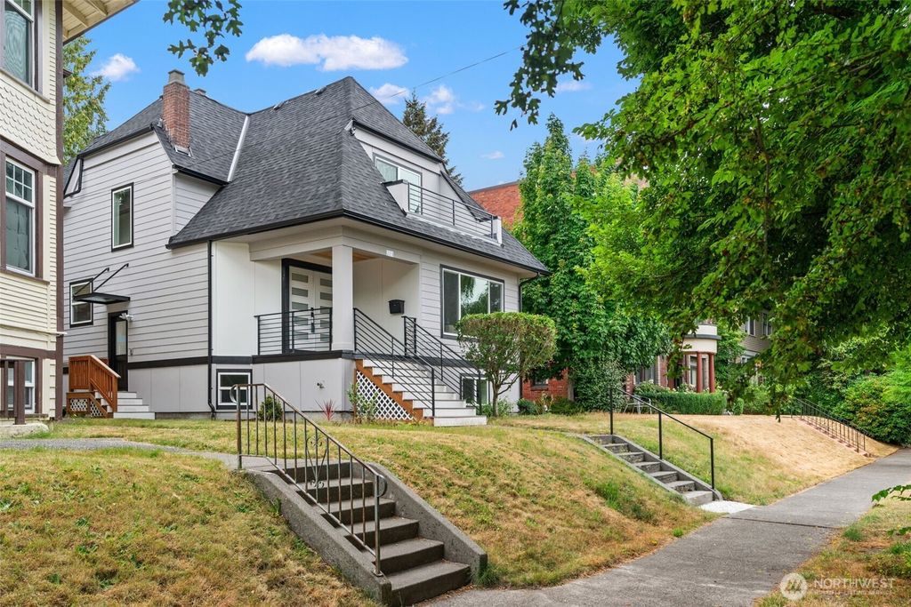 Photo of 321 17th Avenue E, Seattle, WA 98112 (MLS # 2407975)