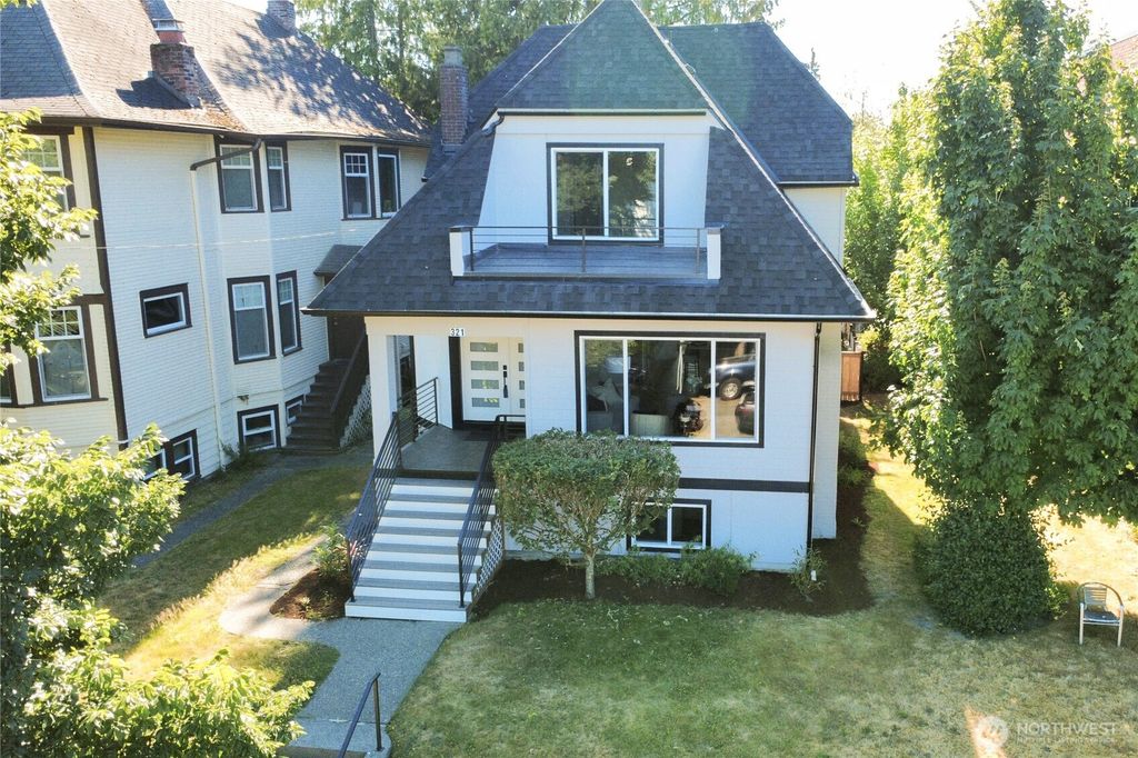 Photo of 321 17th Avenue E, Seattle, WA 98112 (MLS # 2407975)