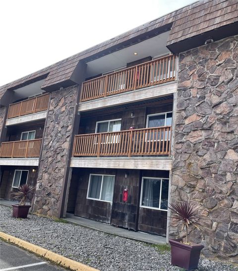 Photo of 304 14th Street NW #105, Long Beach, WA 98631 (MLS # 2021718)