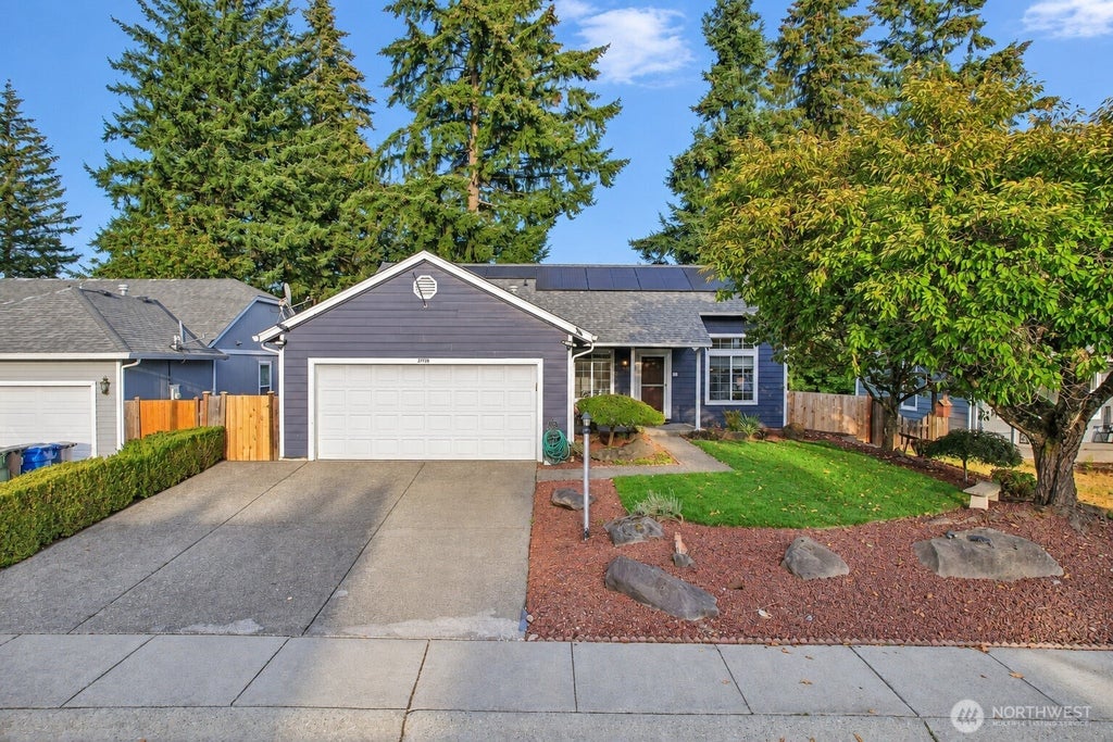 Photo of 27728 149th Pl SE PL, Kent, WA 98042 (MLS # 2576982)