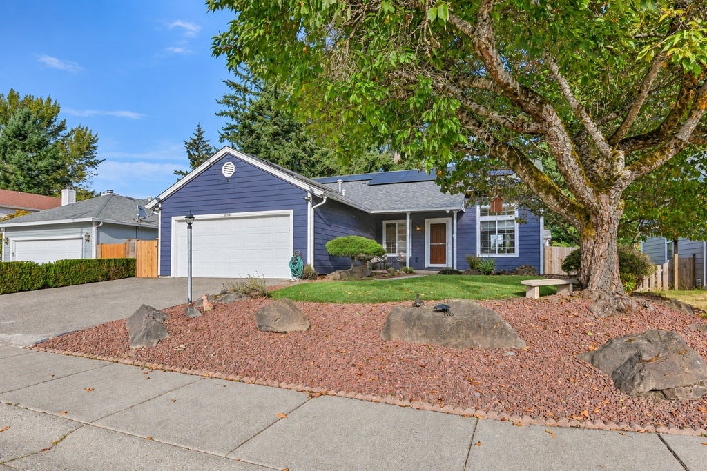 Photo of 27728 149th Pl SE PL, Kent, WA 98042 (MLS # 2576982)