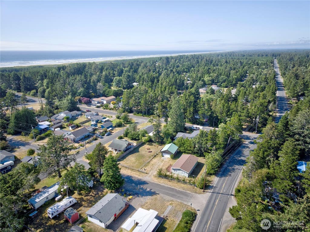 Photo of 27305 Vernon Avenue, Ocean Park, WA 98640 (MLS # 2562117)