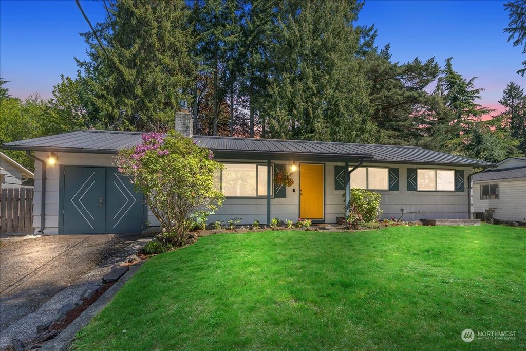 Photo of 22103 37th Avenue W, Mountlake Terrace, WA 98043 (MLS # 2065230)