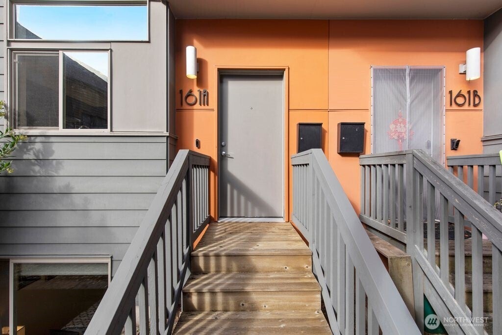 Photo of 161 23rd Avenue #A, Seattle, WA 98122 (MLS # 2588929)