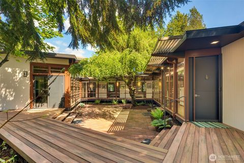 Photo of 1360 SW 175th Street, Normandy Park, WA 98166 (MLS # 2526345)