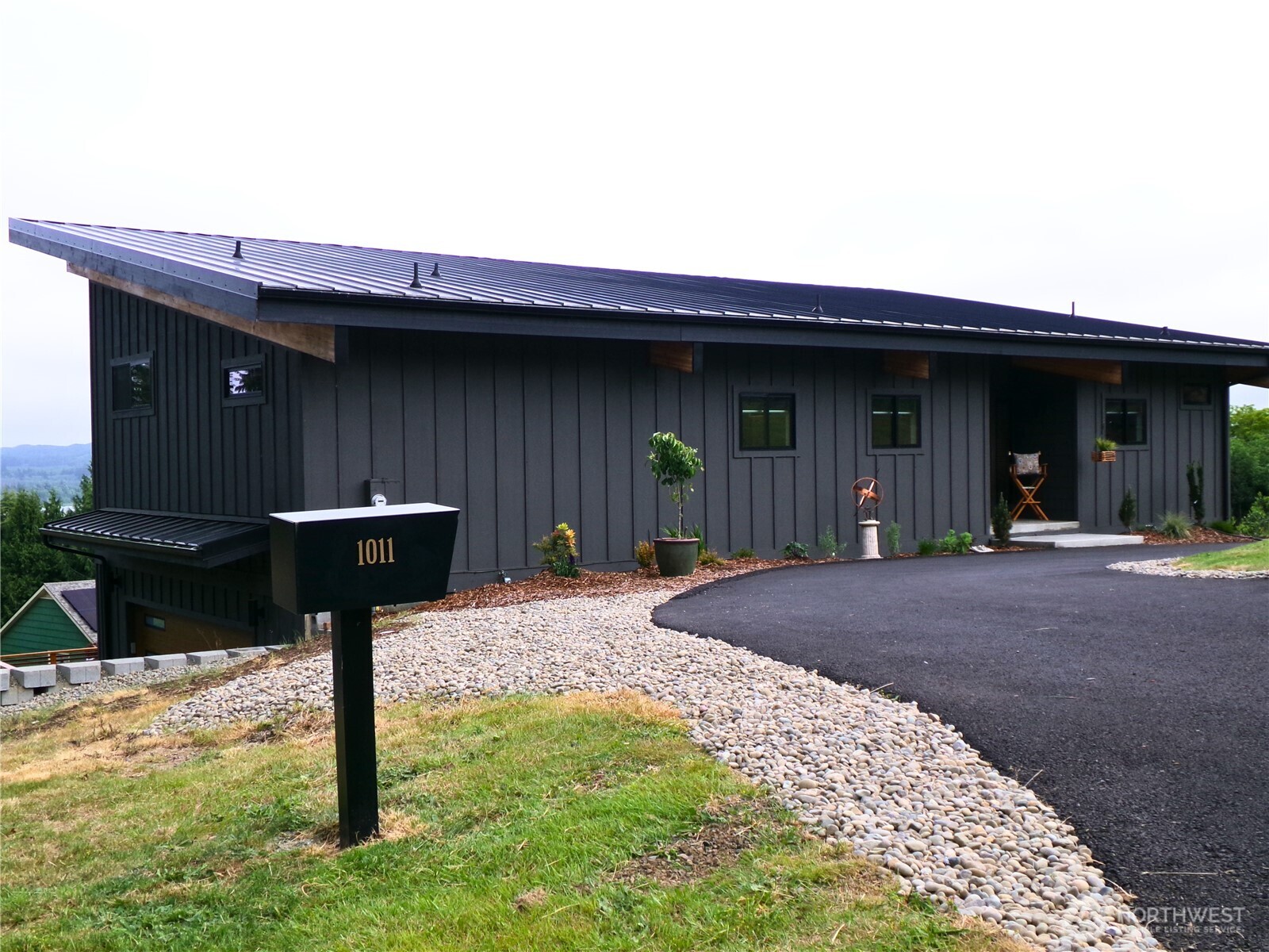 1011 Alden Road