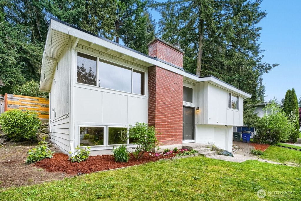 Photo of 58 157th Avenue SE, Bellevue, WA 98008 (MLS # 2520526)