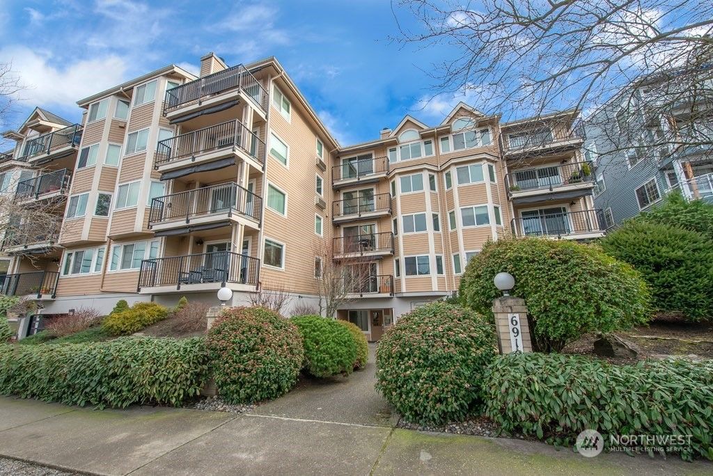 Photo of 6910 California Avenue SW #33, Seattle, WA 98136 (MLS # 2325342)