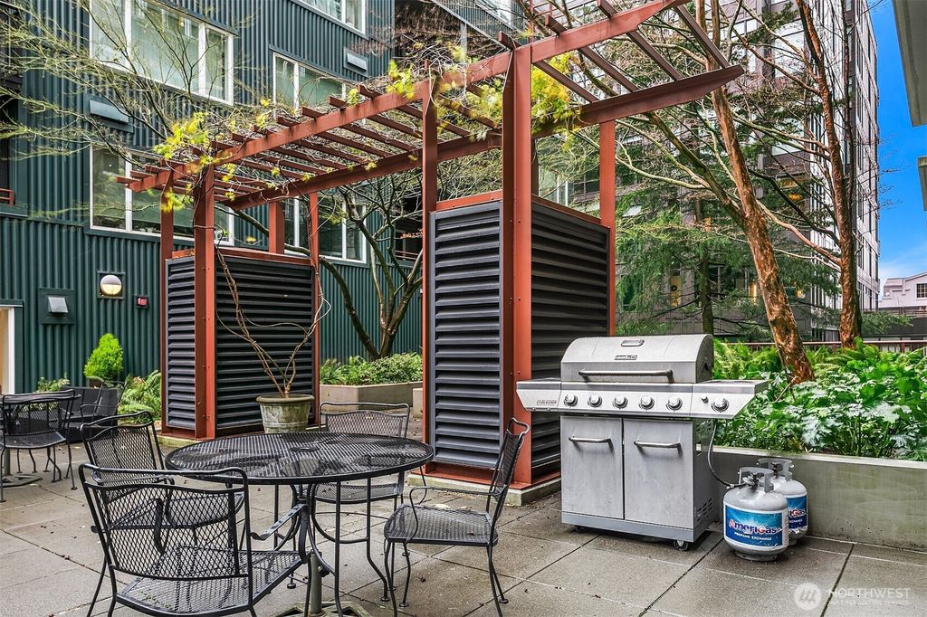 Photo of 2717 Western Avenue #638, Seattle, WA 98121 (MLS # 2460195)