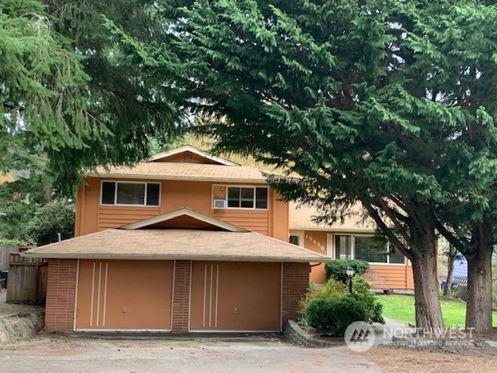 Photo of 19830 32 Avenue NE, Lake Forest Park, WA 98155 (MLS # 2216278)