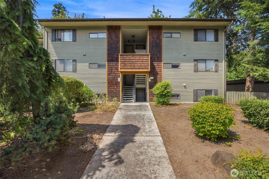 Photo of 23405 16th Place S #C104, Des Moines, WA 98198 (MLS # 2391032)