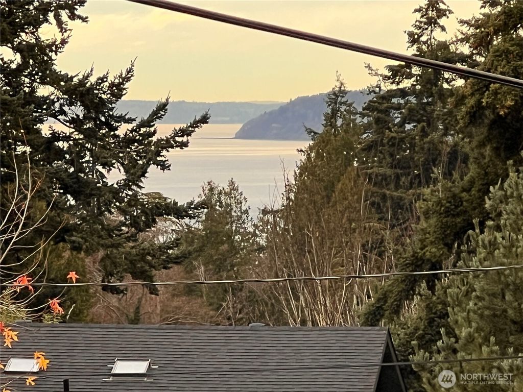 Photo of 17908 74th Avenue W, Edmonds, WA 09026 (MLS # 2332737)