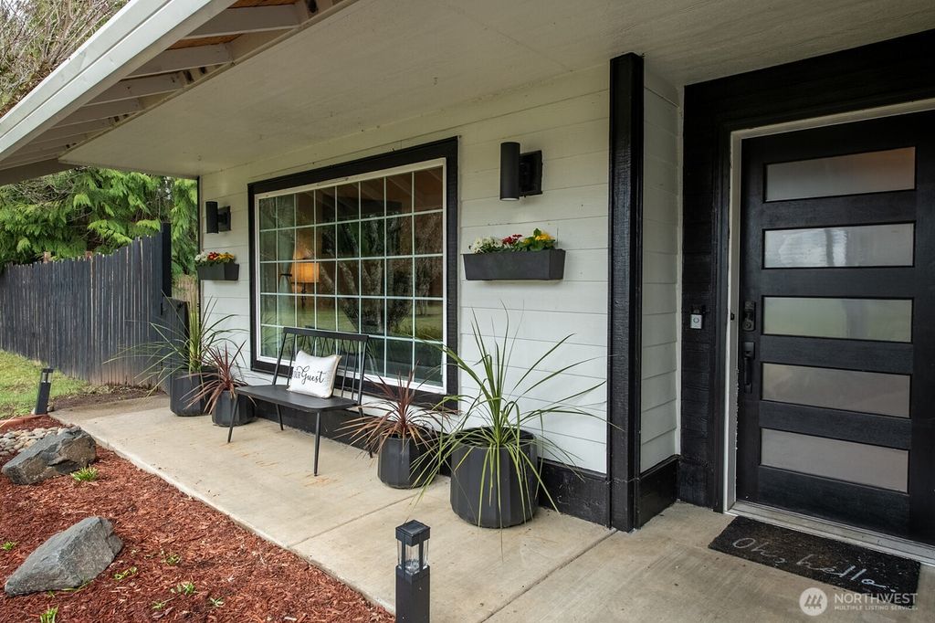 Photo of 17 Conley Lane, Elma, WA 98541 (MLS # 2484597)