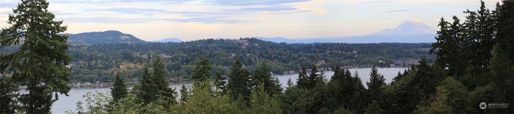 Photo of 4610 92nd Avenue SE, Mercer Island, WA 98040 (MLS # 2029890)