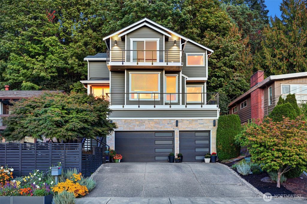 Photo of 7808 45th Avenue SW, Seattle, WA 98136 (MLS # 2439569)