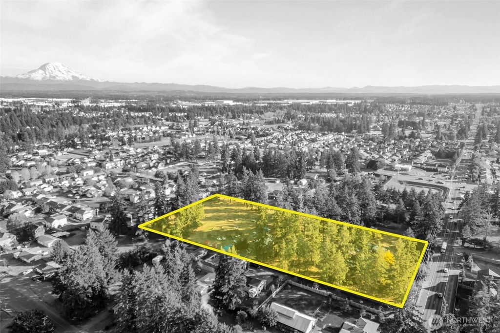 Photo of 17313 22nd Avenue E, Tacoma, WA 98445 (MLS # 2449243)