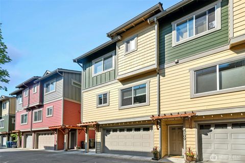 Photo of 8107 165th Lane NE, Redmond, WA 98052 (MLS # 2425913)