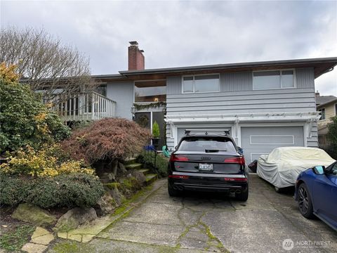 Photo of 2333 NW 98th Street, Seattle, WA 98117 (MLS # 2487209)