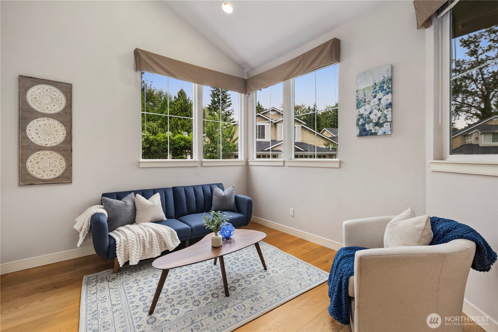 120 Newport Way NW 17