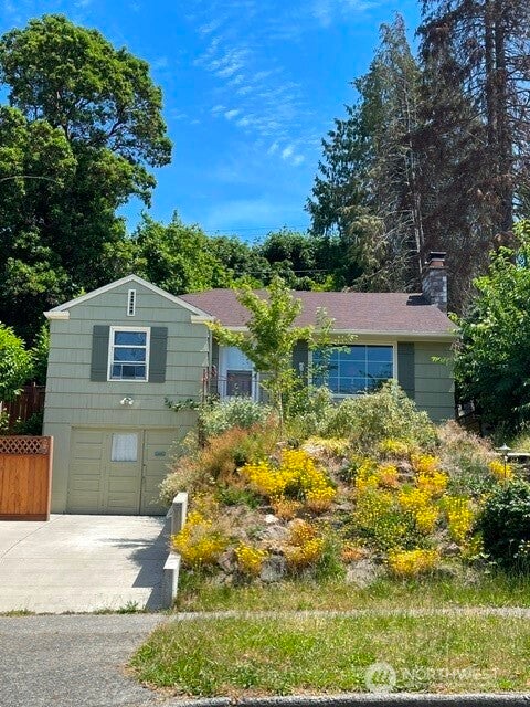 Photo of 5942 37th Avenue SW, Seattle, WA 98126 (MLS # 2544860)