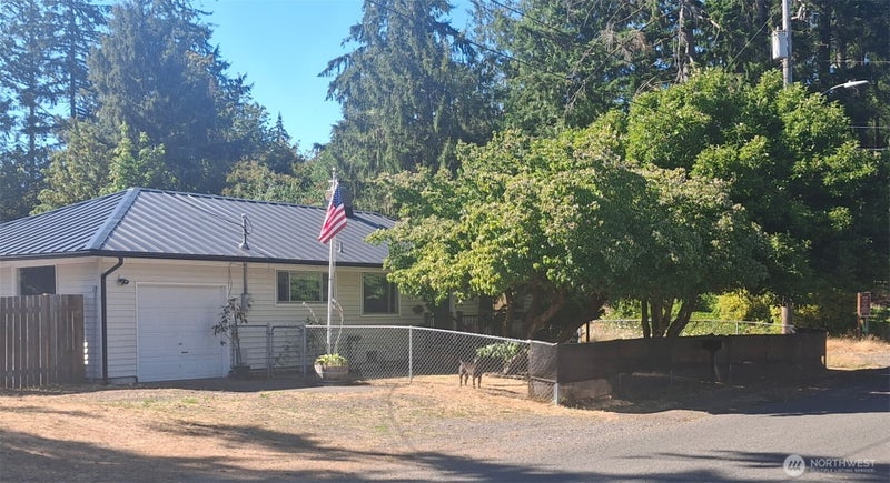 703 S 16th Street