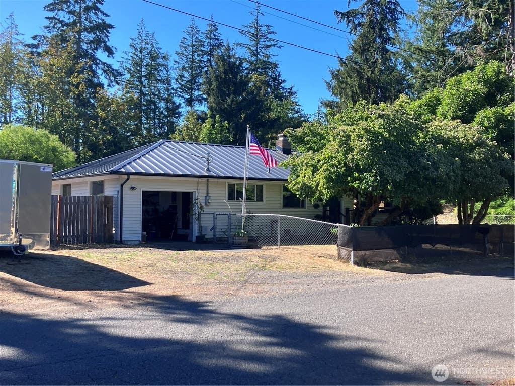 Photo of 703 S 16th Street, Shelton, WA 98584 (MLS # 2560953)