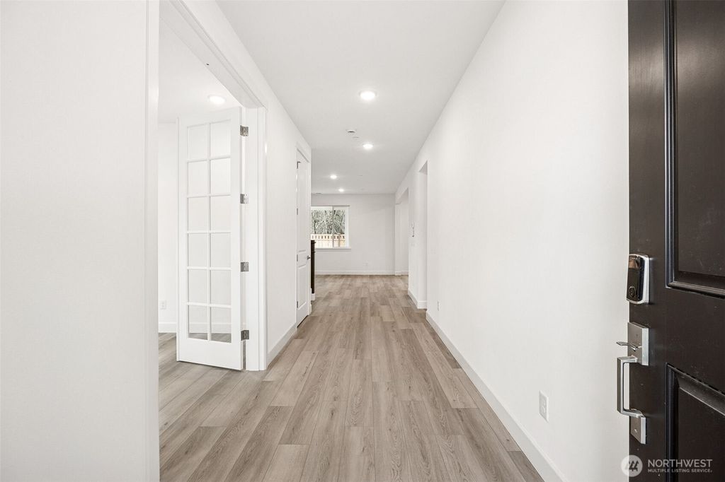 Photo of 13932 180th Street E #28, Puyallup, WA 98374 (MLS # 2483593)