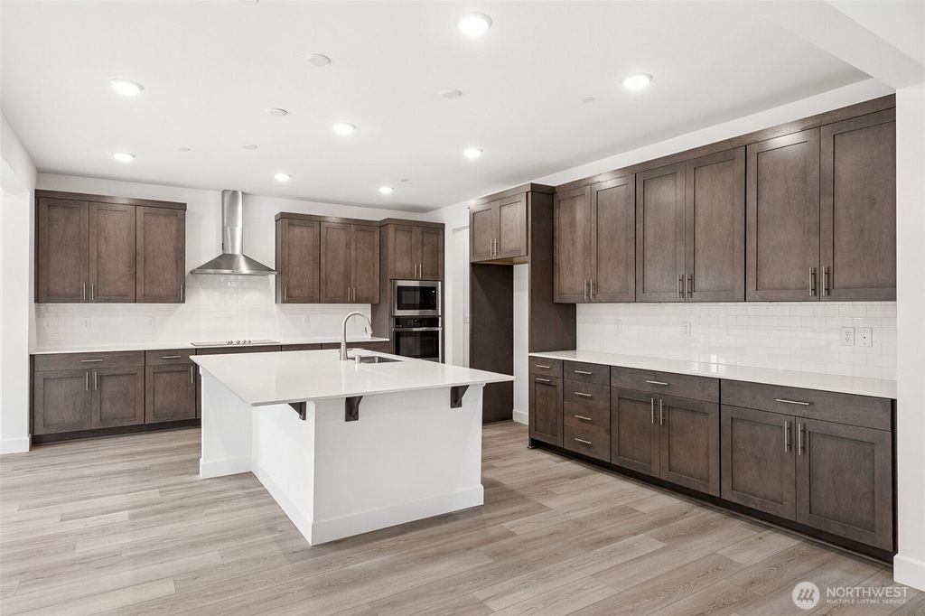 Photo of 13932 180th Street E #28, Puyallup, WA 98374 (MLS # 2483593)