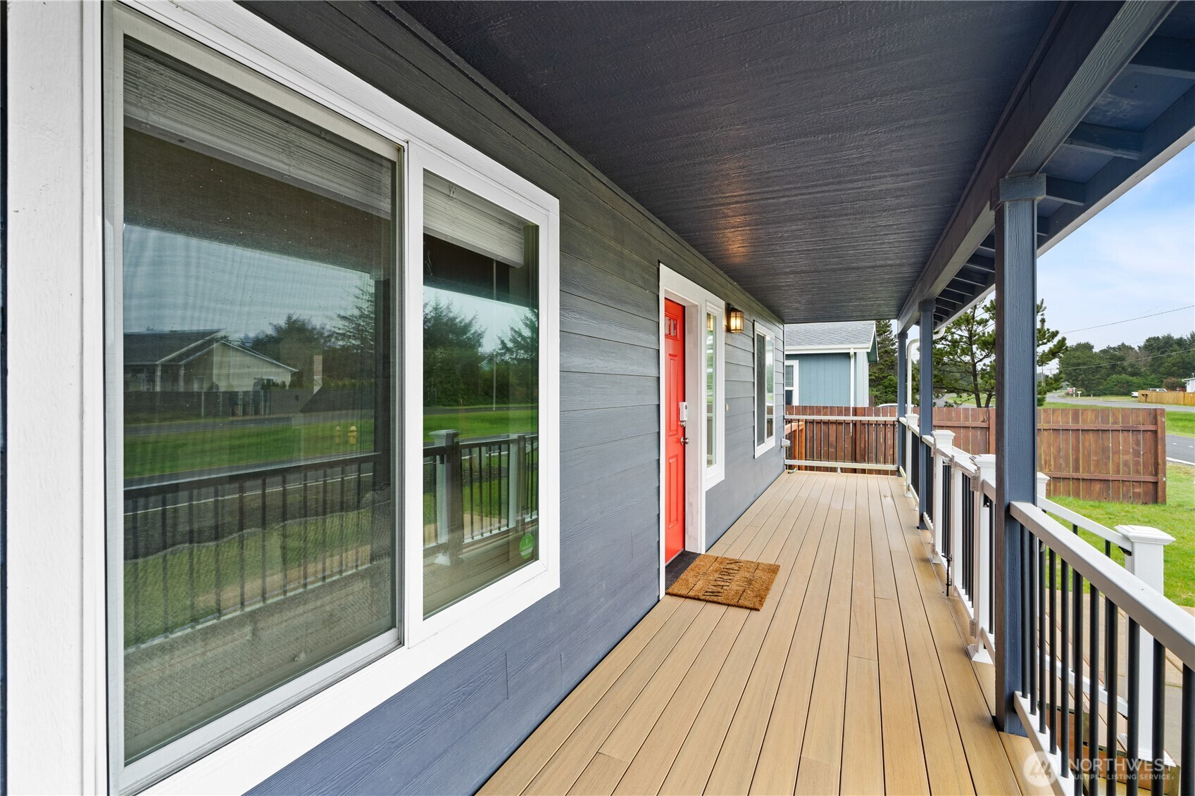 376 Ocean Shores Boulevard NW