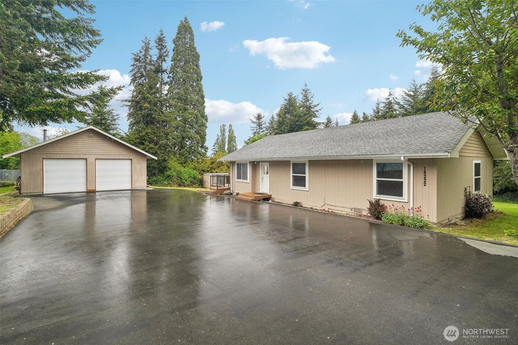 Photo of 18222 4th Avenue S, Burien, WA 98148 (MLS # 2378453)