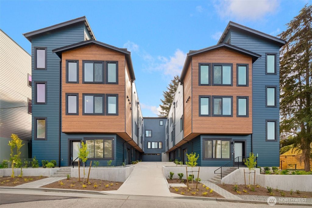 Photo of 3835 Woodlawn Avenue N #A, Seattle, WA 98103 (MLS # 2372408)