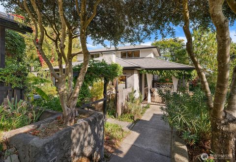 Photo of 20405 Chautauqua Beach Road SW, Vashon, WA 98070 (MLS # 2445676)