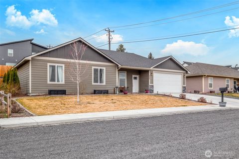 Photo of 335 Canal Drive, Ephrata, WA 98823 (MLS # 2488645)