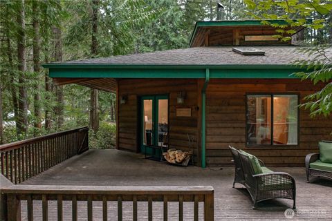 Photo of 720 N Potlatch Drive N, Hoodsport, WA 98548 (MLS # 2388083)