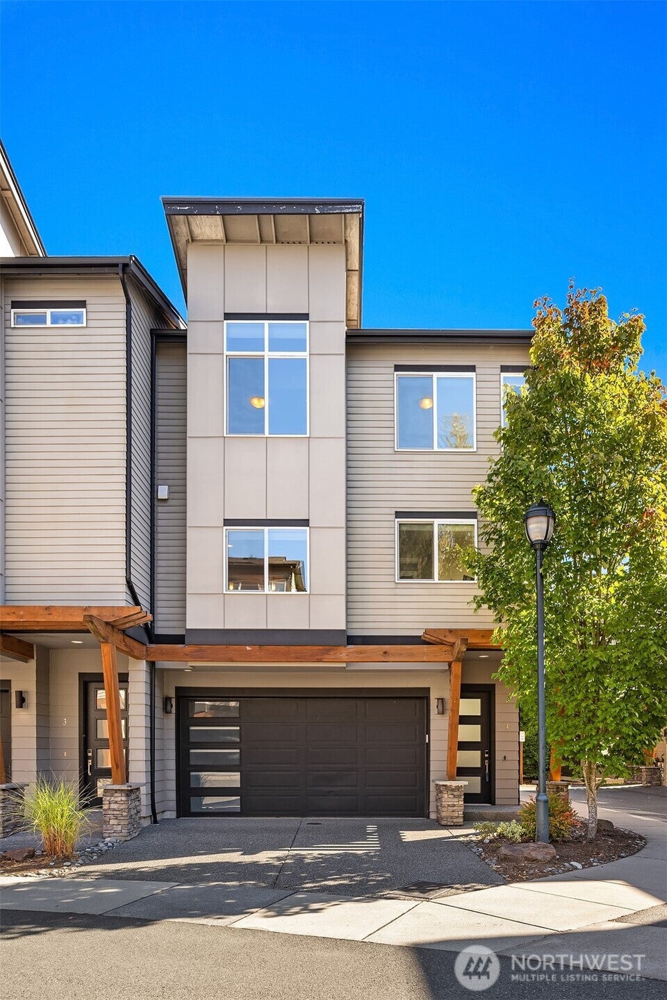 Photo of 19225 Damson Road #D4, Lynnwood, WA 98036 (MLS # 2583641)