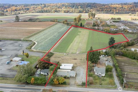 26421 W Valley Highway S Kent WA 98032