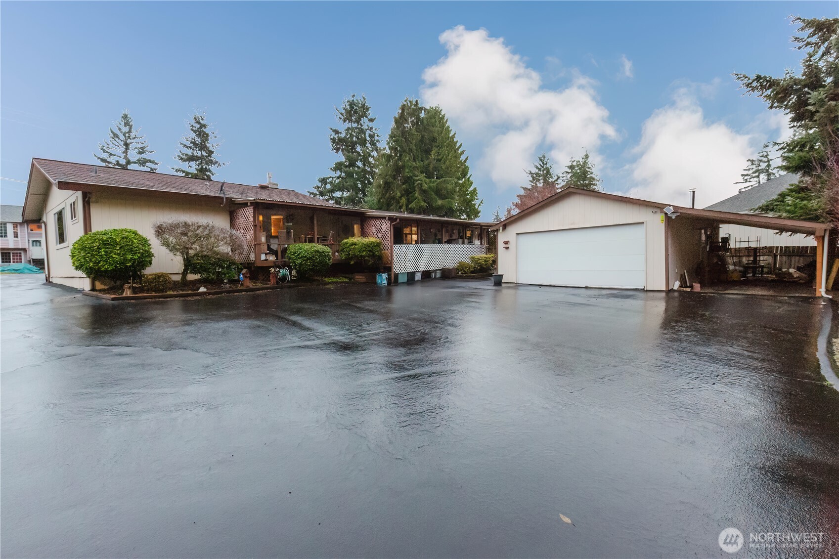 1111 Olney Avenue SE